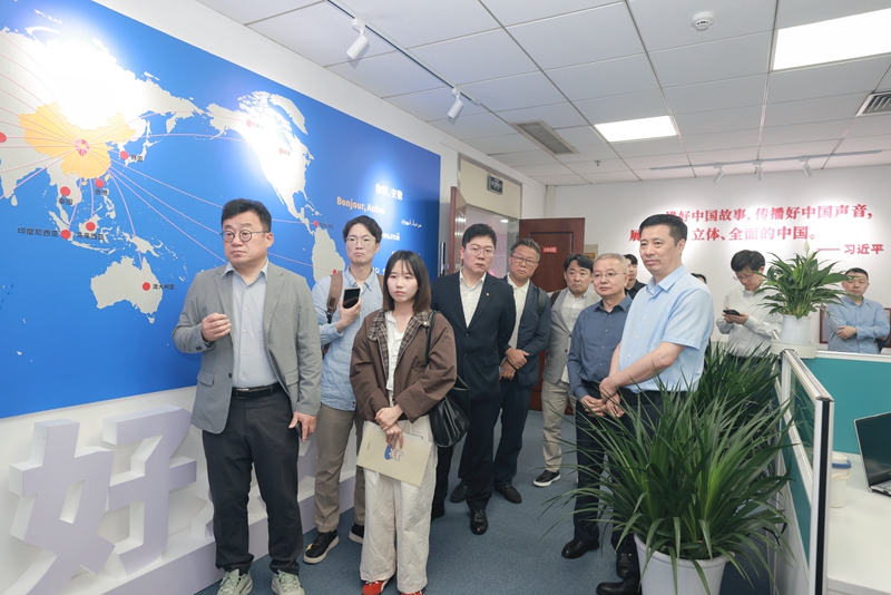 韓國主流媒體代表團一行參訪安徽新媒體集團