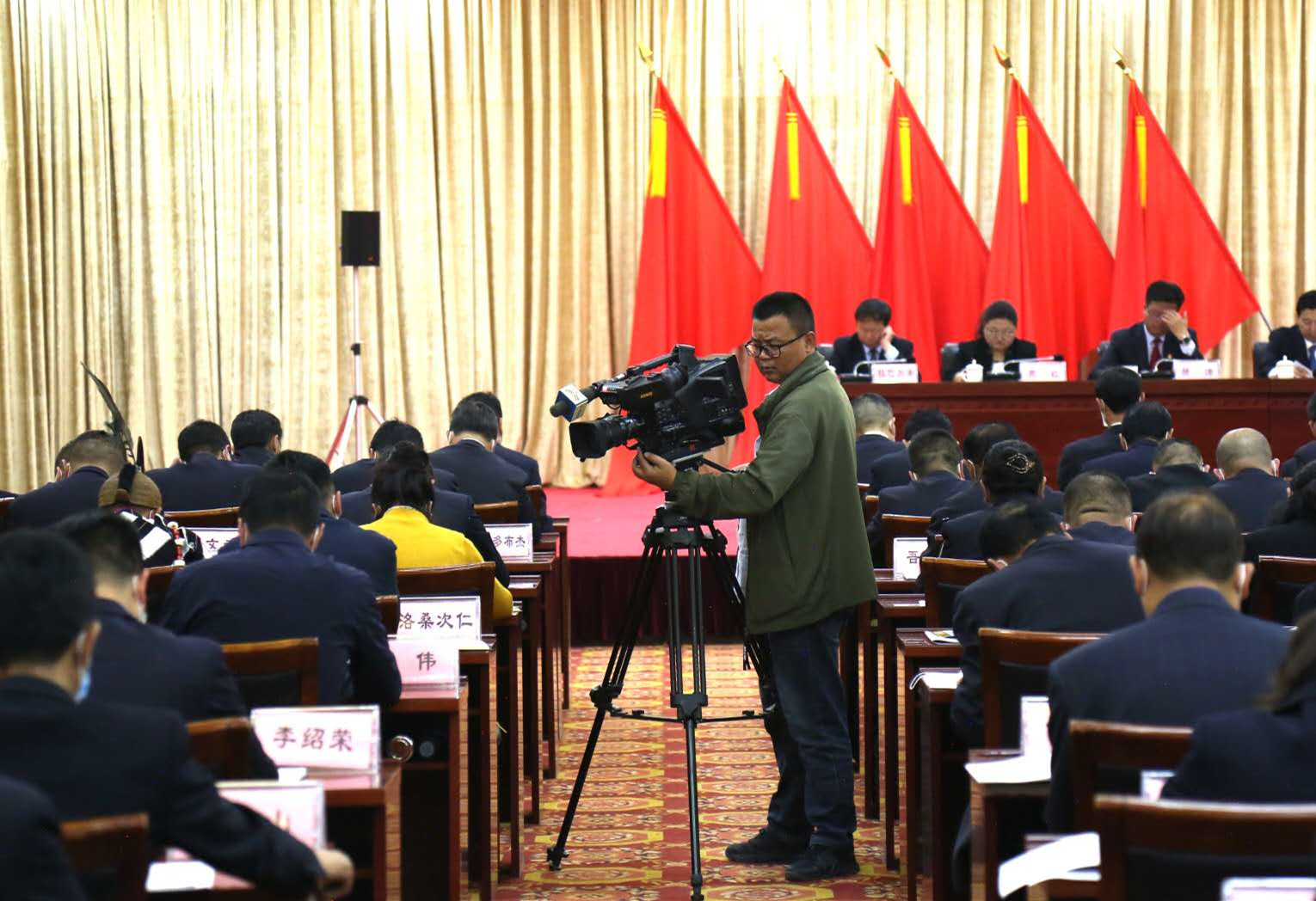 格?；▋洪_  高原逐夢來